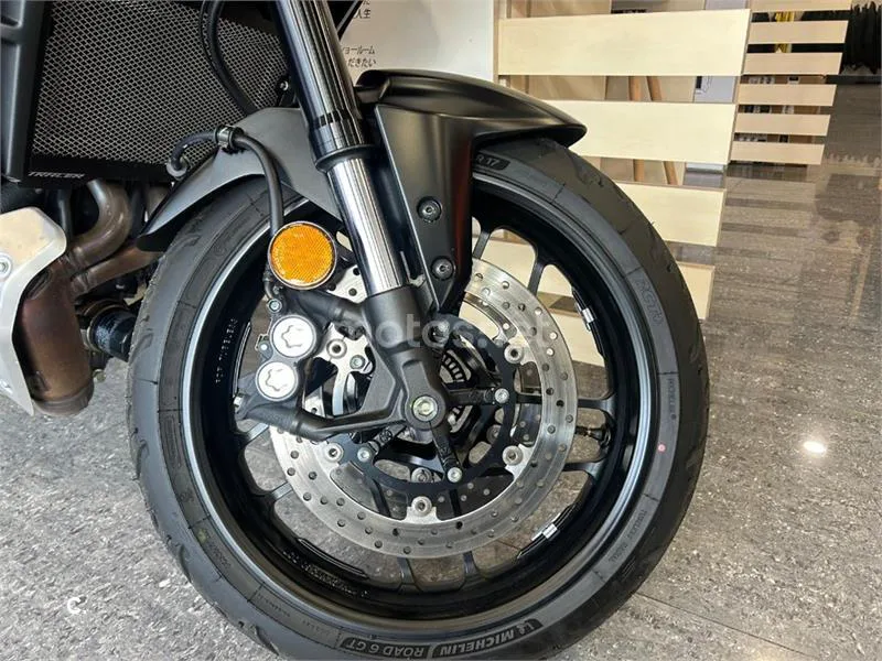 Yamaha Tracer 7 – Vista 19
