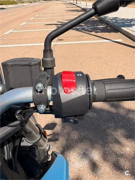Voge 125 R – Vista 10
