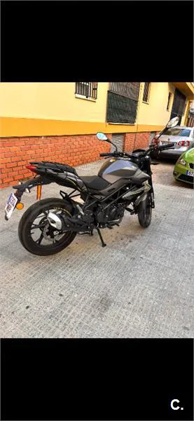 Benelli BN 125 – Vista 2