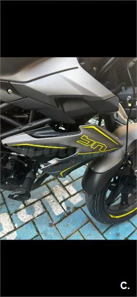 Benelli BN 125 – Vista 3