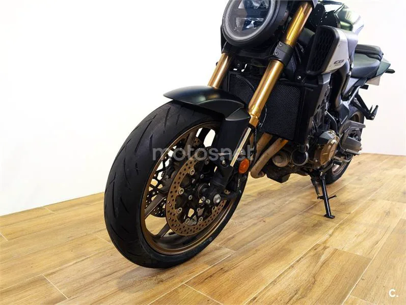 Honda CB 650 R – Vista 6