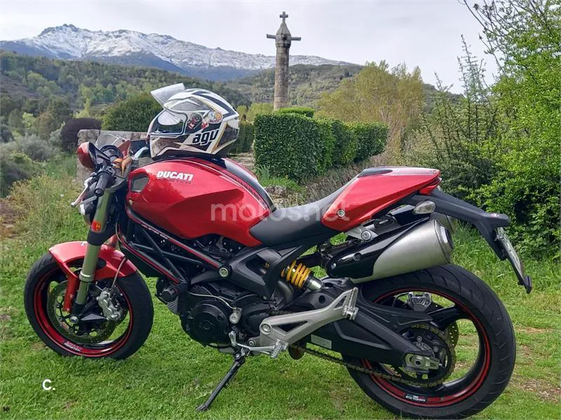 Ducati Monster 695 - Vista 11