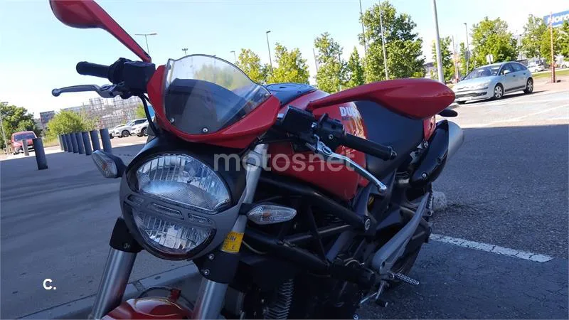 Ducati Monster 695 – Vista 5