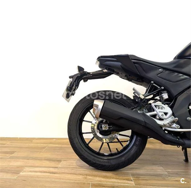 Yamaha MT-125 – Vista 3