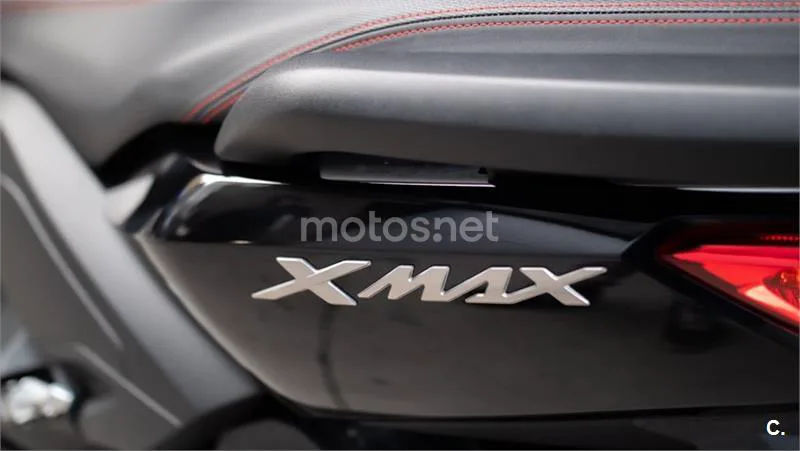 Yamaha XMAX 250 – Vista 21