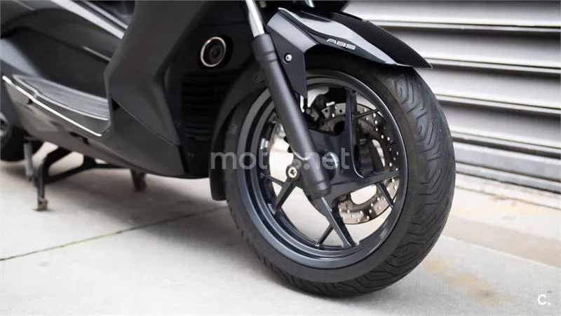 Yamaha XMAX 250 – Vista 4