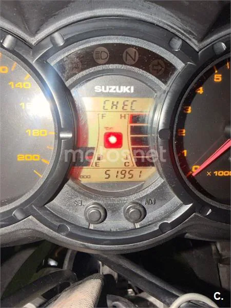Suzuki V-Strom 650 – Vista 5