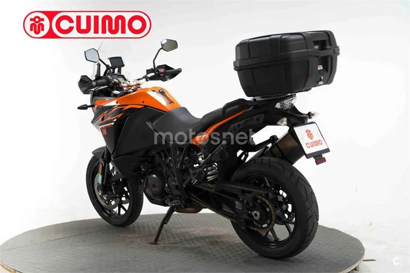 KTM 1090 Adventure – Vista 11