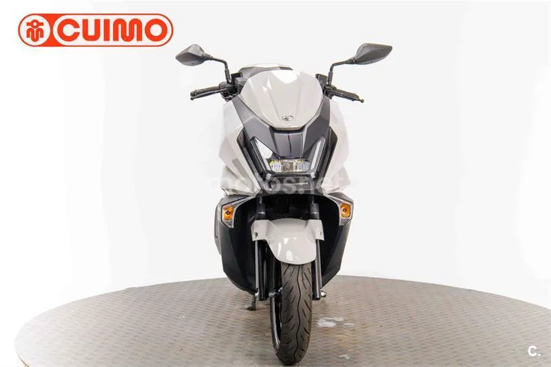 Kymco Sky Town 125 – Vista 10