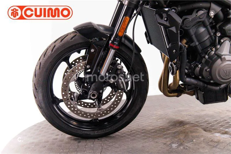 Triumph Trident 660 – Vista 21