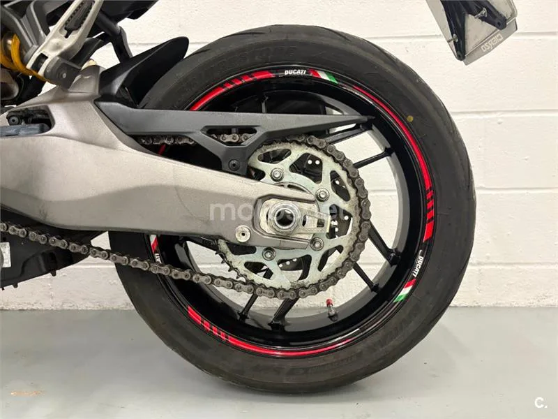 Ducati Monster 821 – Vista 12