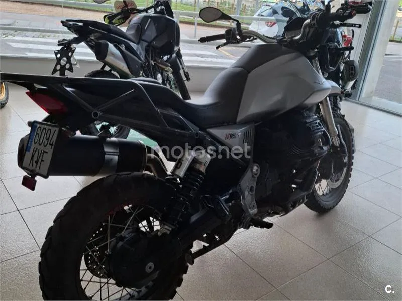 Moto Guzzi V85 TT – Vista 3