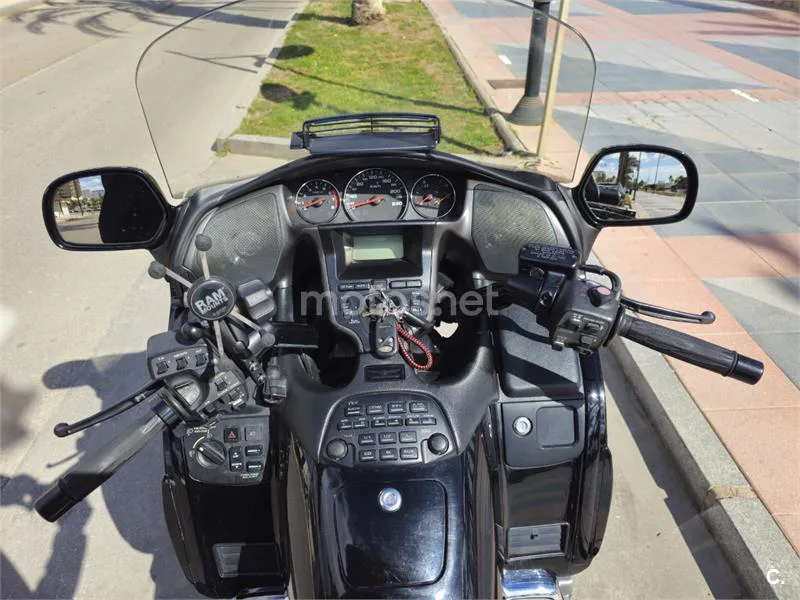 Honda GL 1800 Gold Wing – Vista 6