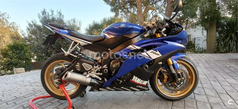 Yamaha R6 – Vista 9