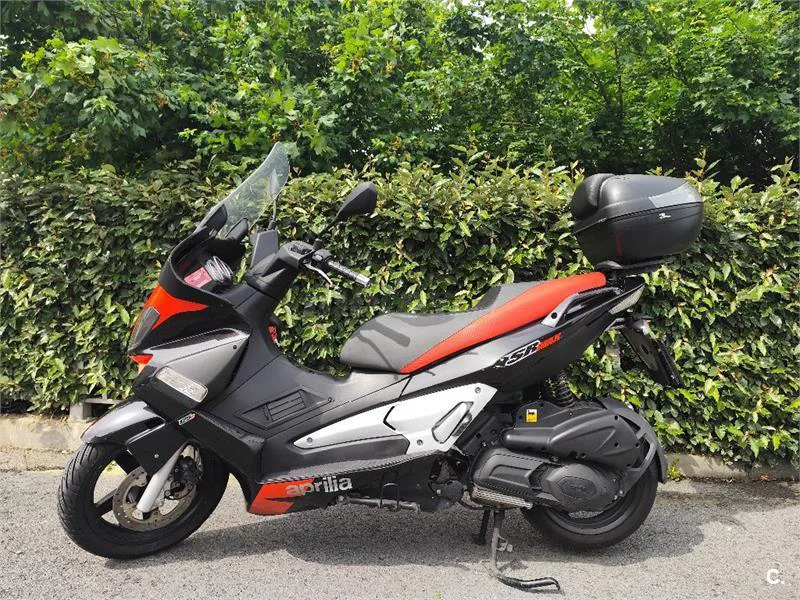 Aprilia SR Max 125 – Vista 4