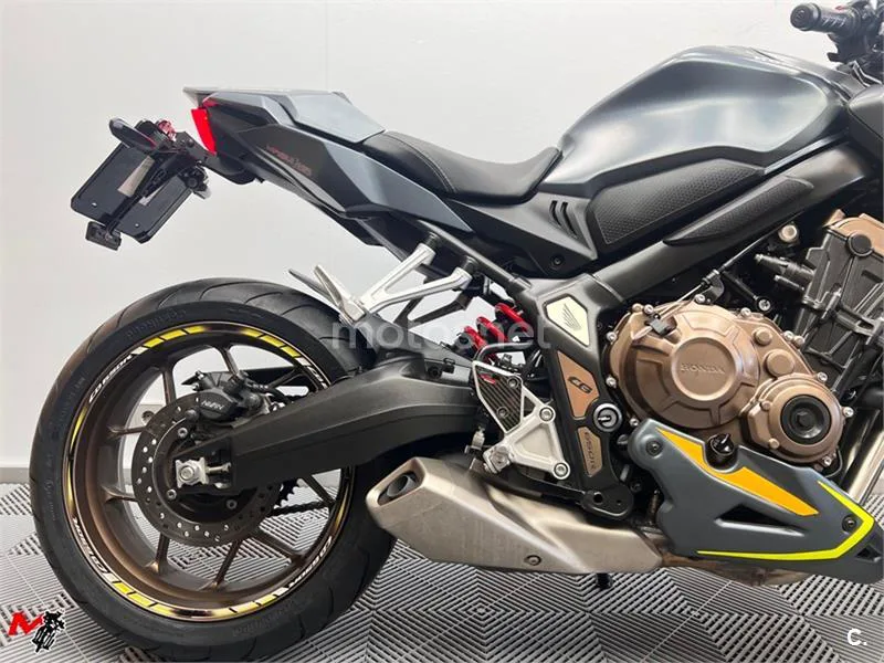 Honda CB 650 R – Vista 4