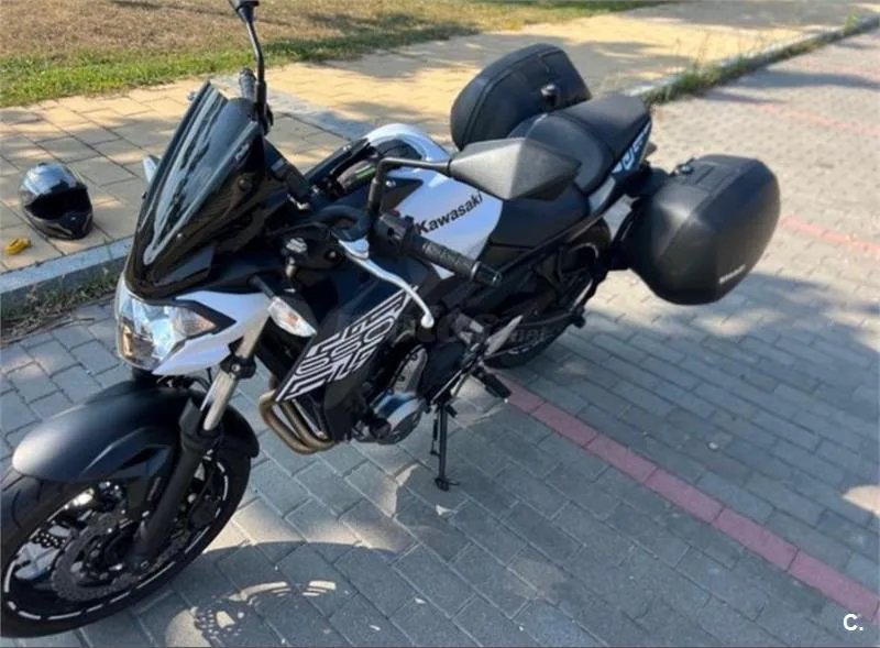 Kawasaki Z650 – Vista 2