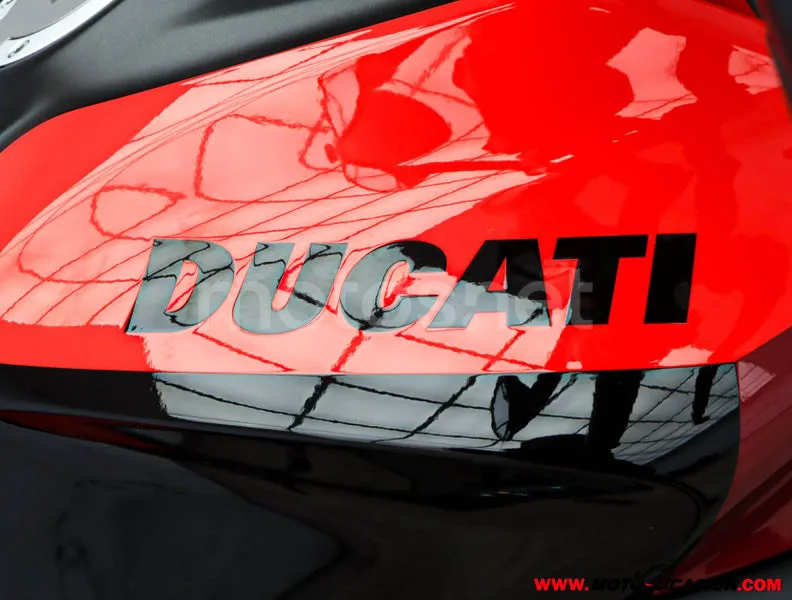 Ducati Monster – Vista 9
