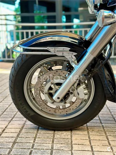 Yamaha XVS 1300A Midnight Star – Vista 13