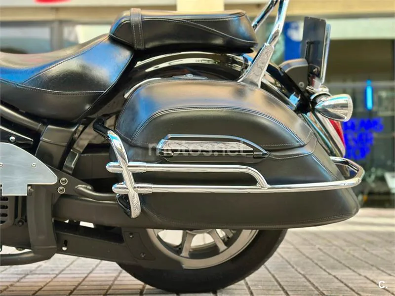 Yamaha XVS 1300A Midnight Star – Vista 17