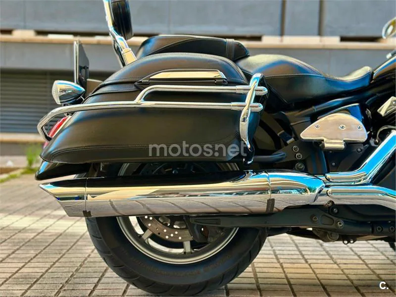 Yamaha XVS 1300A Midnight Star – Vista 18