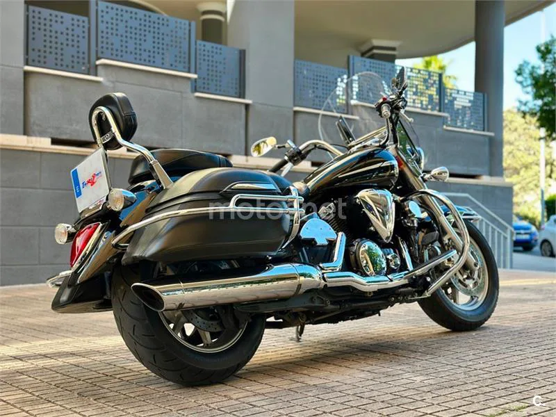 Yamaha XVS 1300A Midnight Star – Vista 20
