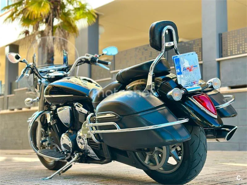 Yamaha XVS 1300A Midnight Star – Vista 3