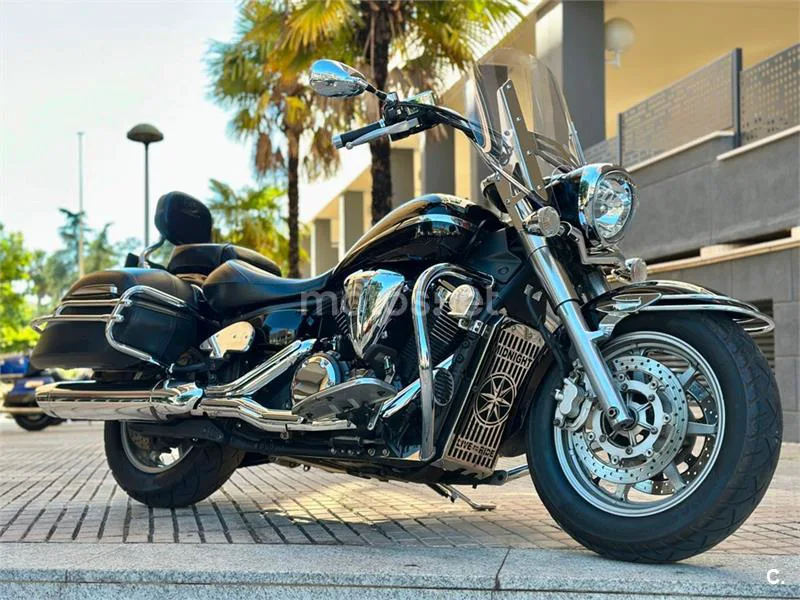 Yamaha XVS 1300A Midnight Star – Vista 27