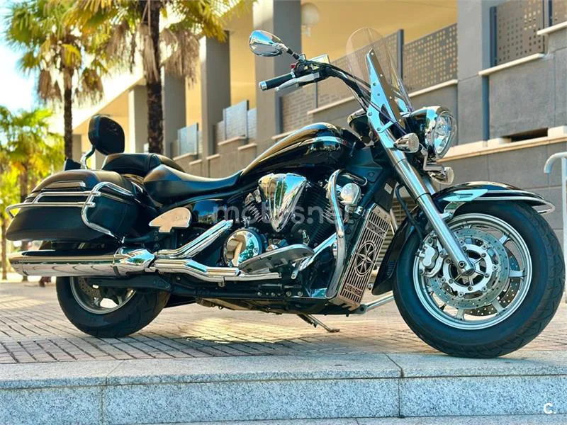 Yamaha XVS 1300A Midnight Star – Vista 28