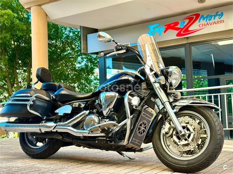 Yamaha XVS 1300A Midnight Star – Vista 30