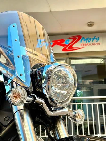 Yamaha XVS 1300A Midnight Star – Vista 31