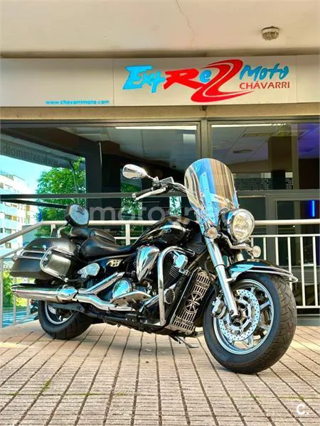 Yamaha XVS 1300A Midnight Star – Vista 5