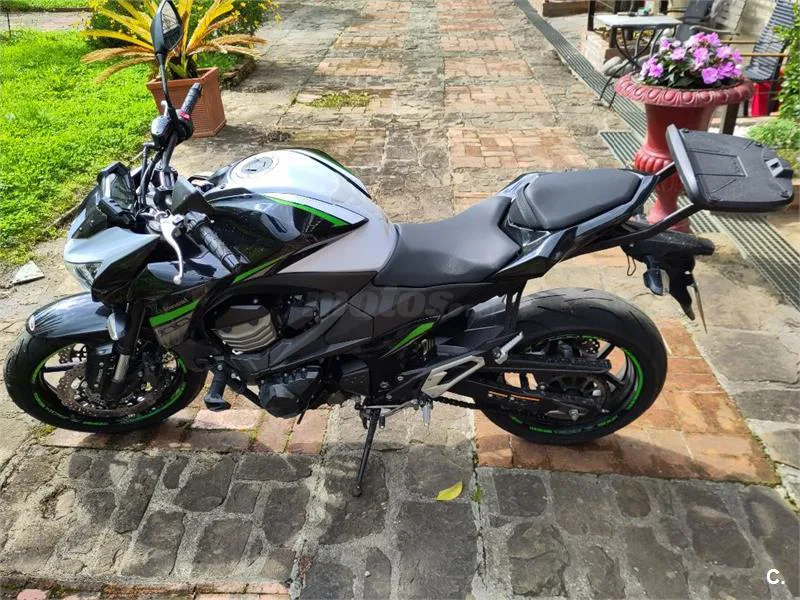 Kawasaki Z800 – Vista 5