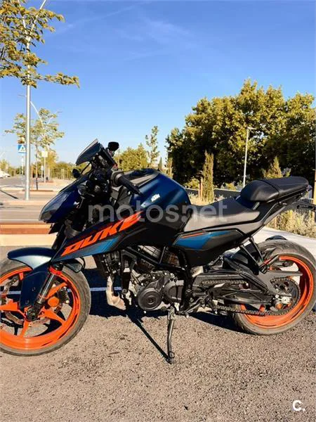 KTM 125 – Vista 3