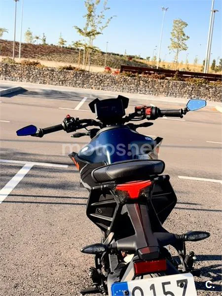 KTM 125 – Vista 4