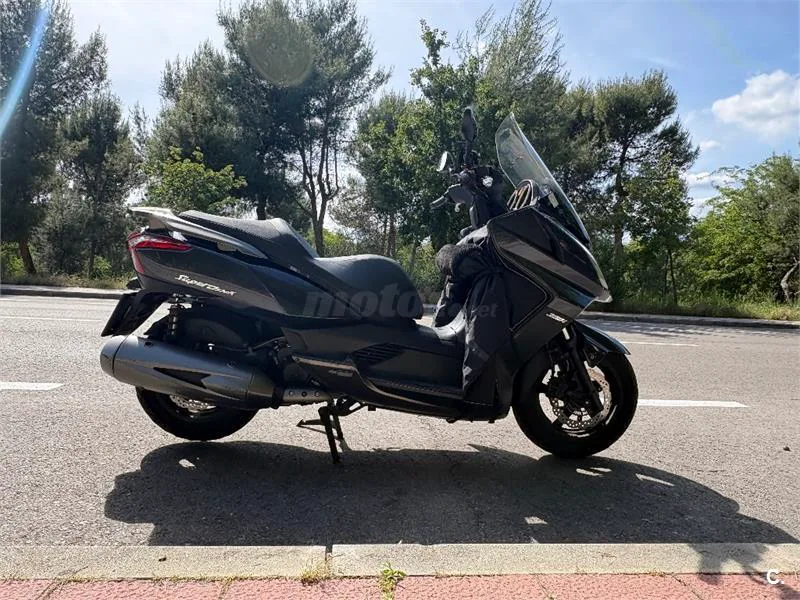 Kymco Super Dink 300 – Vista 5