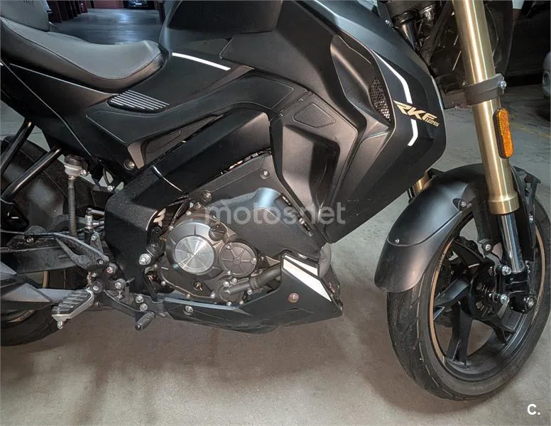 Keeway RKF 125 - Vista 9