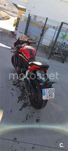 Honda CBR650R - Vista 8
