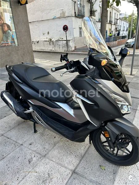 Honda Forza – Vista 3