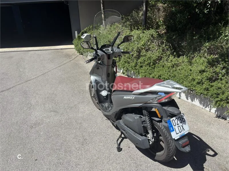 Kymco People S 125 – Vista 3