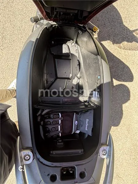 Kymco People S 125 – Vista 7