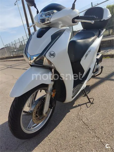 Honda SH 125i – Vista 2