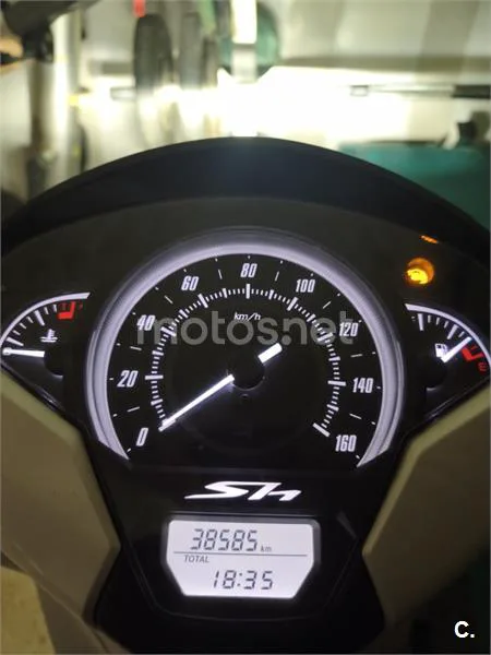 Honda SH 125i – Vista 3