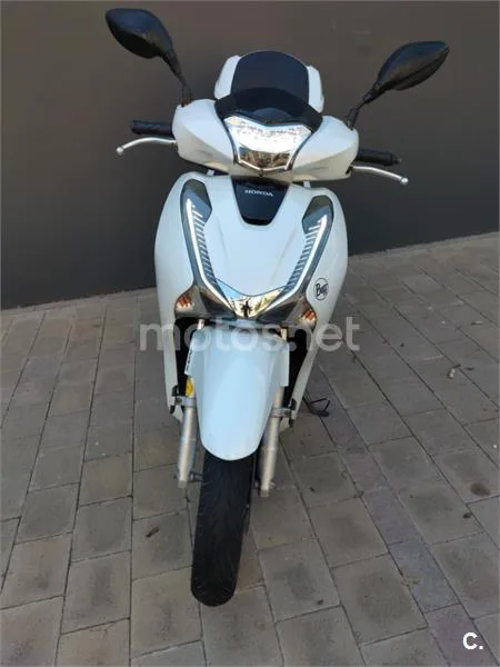 Honda SH 125i – Vista 6