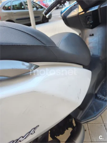 Kymco Super Dink 125 – Vista 7