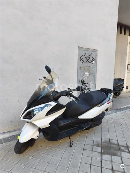 Kymco Super Dink 125 – Vista 9