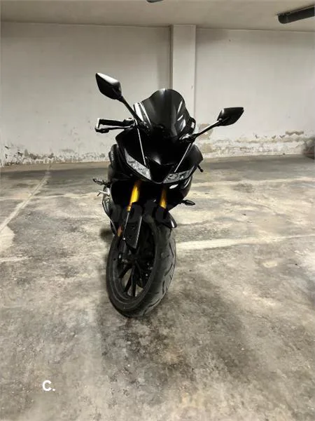 Yamaha R125 – Vista 4