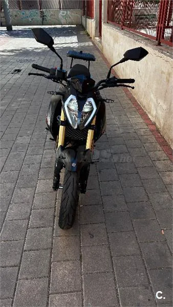 Keeway RKF 125 – Vista 6