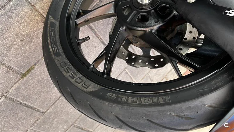 Keeway RKF 125 – Vista 8