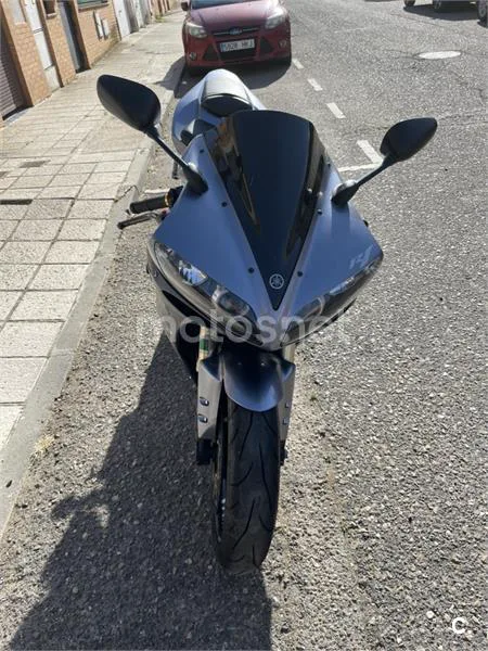 Yamaha R1 – Vista 2